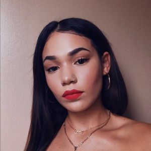 Meet your Posher, Hazel